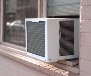 What-is-the-Best-Window-Air-Conditioner-for-a-Small-Room